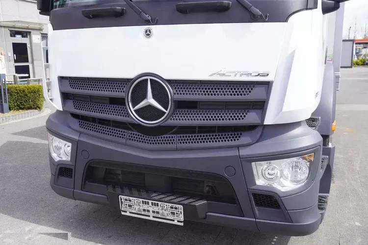 Mercedes Actros 1824 / Chłodnia 22 EPAL / Carrier Supra 1250 / kab. sypialna zdjęcie 9