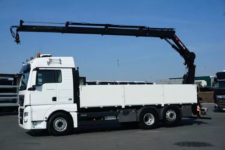 MAN TGX / 26.500 / E 6 / 6 X 2 / SKRZYNIOWY + HDS / HIAB 192 ES – 3 / OŚ SKRETNA zdjęcie 3