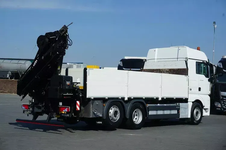 MAN TGX / 26.500 / E 6 / 6 X 2 / SKRZYNIOWY + HDS / HIAB 192 ES – 3 / OŚ SKRETNA zdjęcie 5