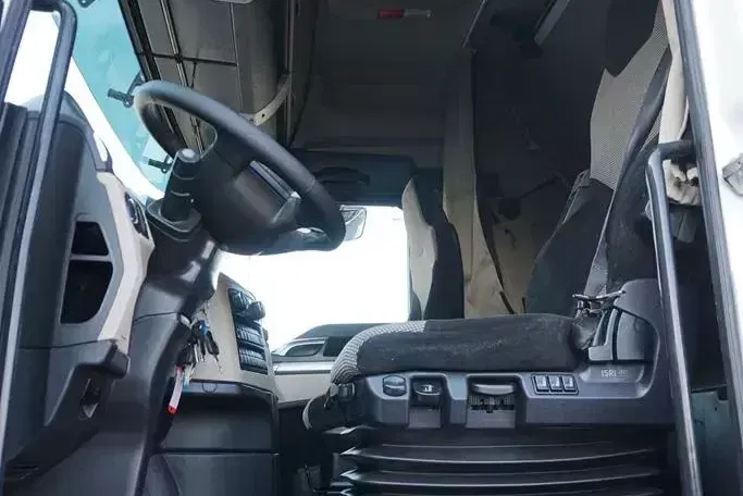 MAN TGX / 26.500 / E 6 / 6 X 2 / SKRZYNIOWY + HDS / HIAB 192 ES – 3 / OŚ SKRETNA zdjęcie 7