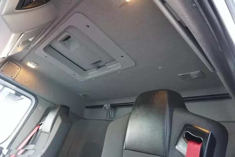 Renault D 16 / 280 KM / ACC / E 6 / FIRANKA + WINDA / ŁAD. 8765 KG / 17 PALET zdjęcie 17