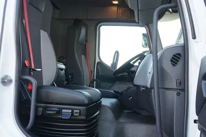 Renault D 16 / 280 KM / ACC / E 6 / FIRANKA + WINDA / ŁAD. 8765 KG / 17 PALET zdjęcie 8