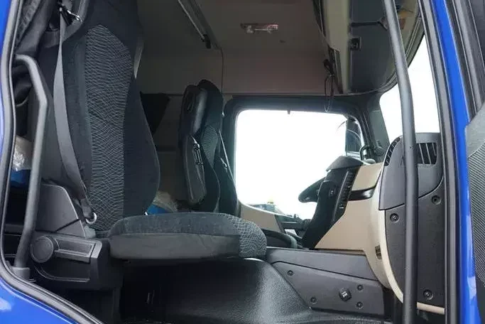 Mercedes ACTROS / 2543 / ACC / E 6 / PEŁNY ADR / SKRZYNIOWY / ZAWIESIE POD WÓZEK zdjęcie 8