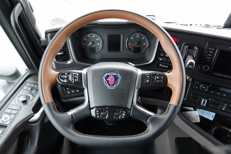 Scania R 450 / RETARDER / HYDRAULIKA  / CAŁA NA PODUSZKACH /  OPONY 100% / PO KONTRAKCIE SERWISOWYM zdjęcie 29