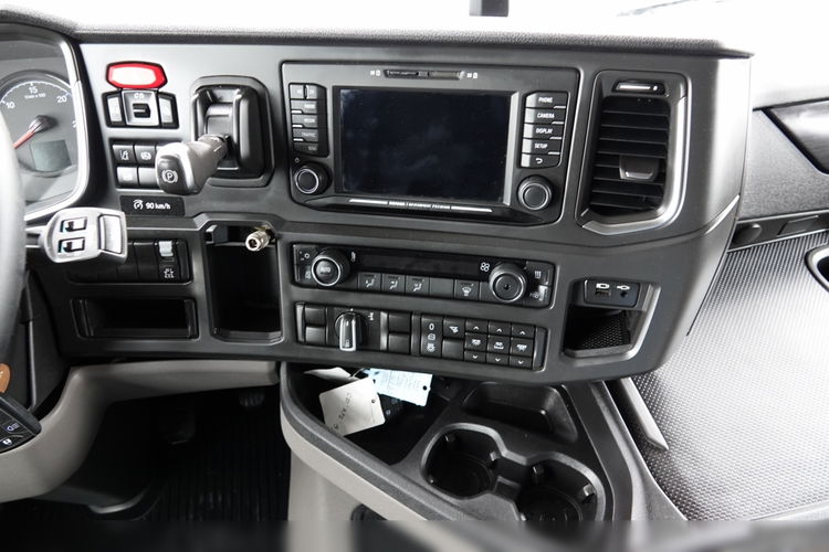 Scania R 450 / RETARDER / HYDRAULIKA  / CAŁA NA PODUSZKACH /  OPONY 100% / PO KONTRAKCIE SERWISOWYM zdjęcie 31
