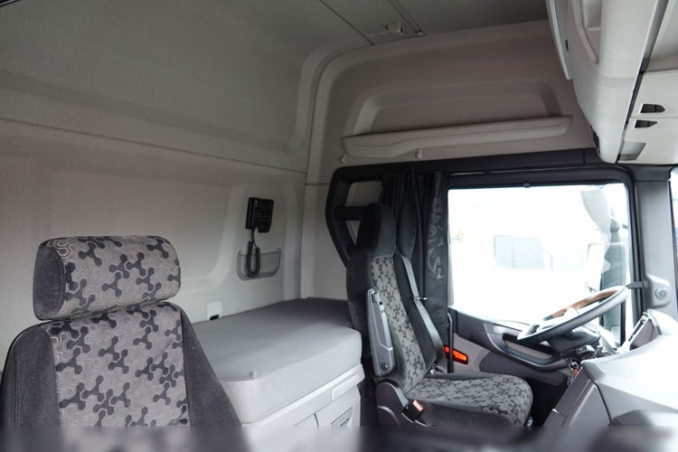 Scania R 450 / RETARDER / HYDRAULIKA  / CAŁA NA PODUSZKACH /  OPONY 100% / PO KONTRAKCIE SERWISOWYM zdjęcie 36