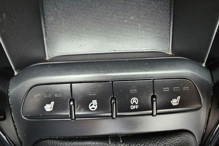 Kia Rio nawigacja, kamera, grzane fotele, grzana kierownica, telefon zdjęcie 24