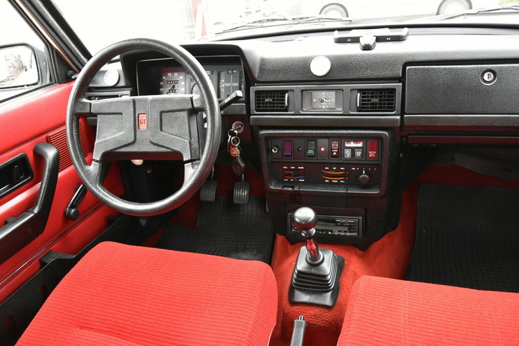 Volvo 244 DL 2.1 GAZ 107KM 1979r. Jeden właścicel od NOWOŚCI Polska historia zdjęcie 10