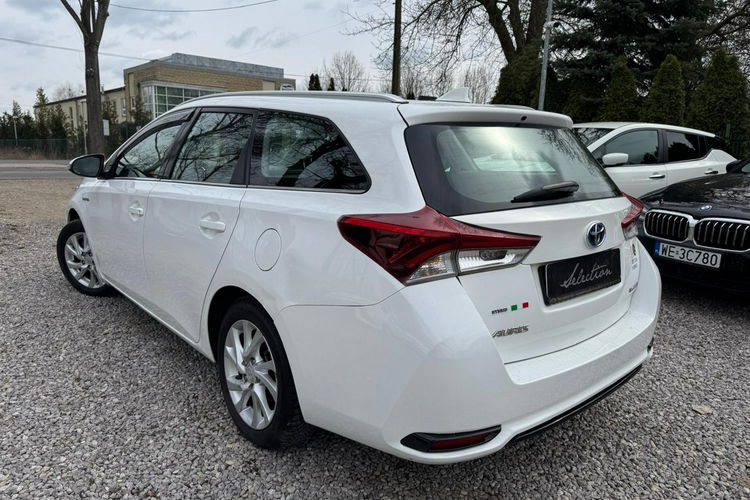Toyota Auris 1.8 HSD 136KM Kamera Bezwypadkowy zdjęcie 5