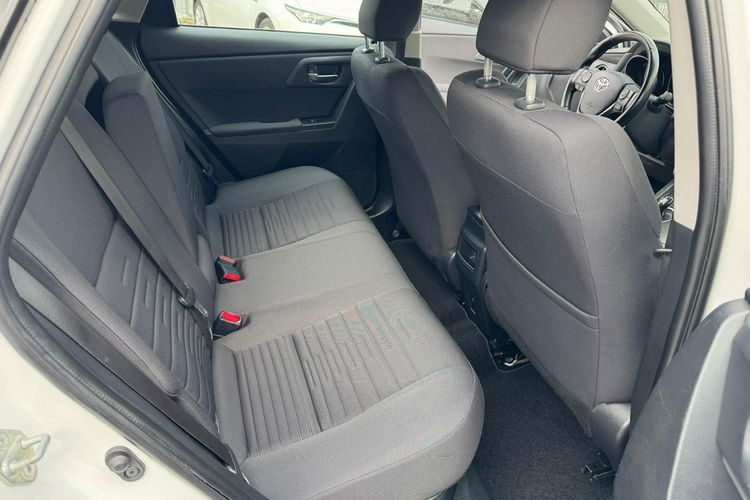 Toyota Auris 1.8 HSD 136KM Kamera Bezwypadkowy zdjęcie 9