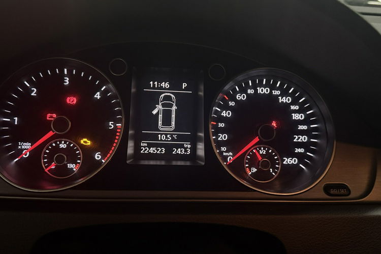 Volkswagen Passat 2.0tdi 4-Motion 177KM R-Line Webasto skóry kamera ledy xenon serwis gw zdjęcie 5