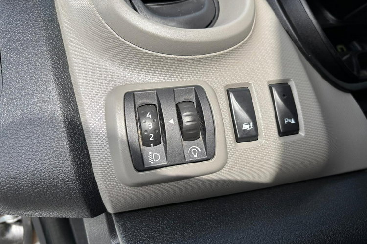 Renault Trafic 1.6 120KM 2017 186tys km Brygadówka 6osb Hak Klimatyzacja Tempomat zdjęcie 15