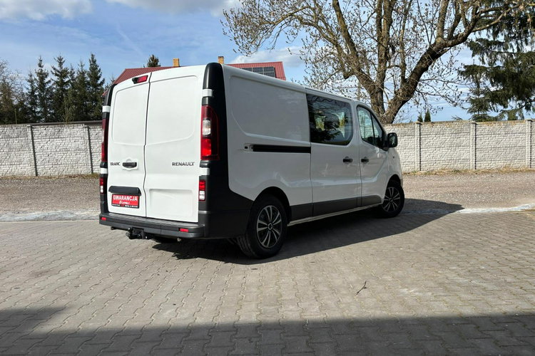 Renault Trafic 1.6 120KM 2017 186tys km Brygadówka 6osb Hak Klimatyzacja Tempomat zdjęcie 2