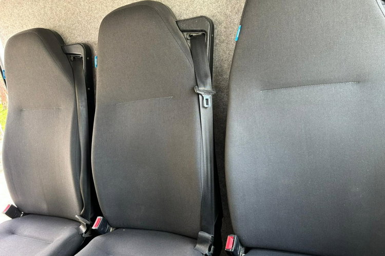 Renault Trafic 1.6 120KM 2017 186tys km Brygadówka 6osb Hak Klimatyzacja Tempomat zdjęcie 20