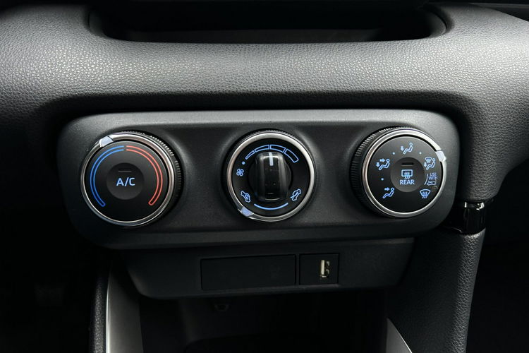 Toyota Yaris 1.5 VVTi 125KM COMFORT,  salon Polska,  gwarancja,  FV23% zdjęcie 16