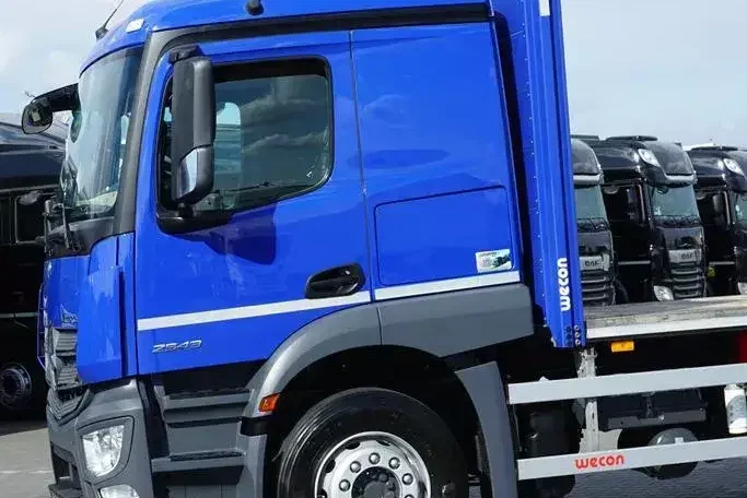 Mercedes ACTROS / 2543 / ACC / E 6 / PEŁNY ADR / PLATFORMA / ZAWIESIE POD WÓZEK zdjęcie 24