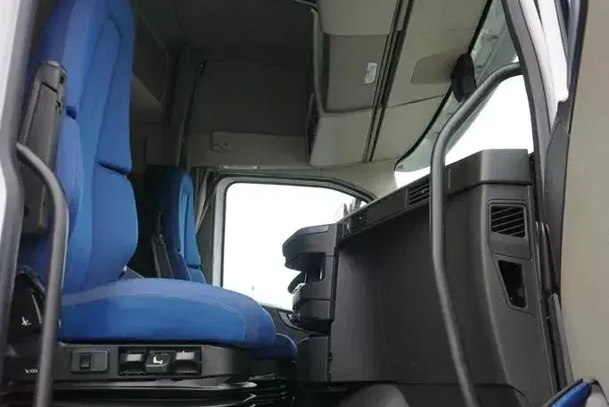 Volvo FH / 500 / EURO 6 / ACC / I -COOL / NOWY MODEL zdjęcie 8