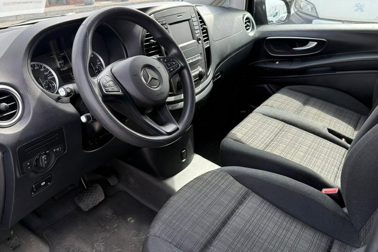 Mercedes Vito DŁUGI / KLIMATRONIC / 90 tys km / AUTOMAT / 2.2-165KM / GWARANCJA zdjęcie 6