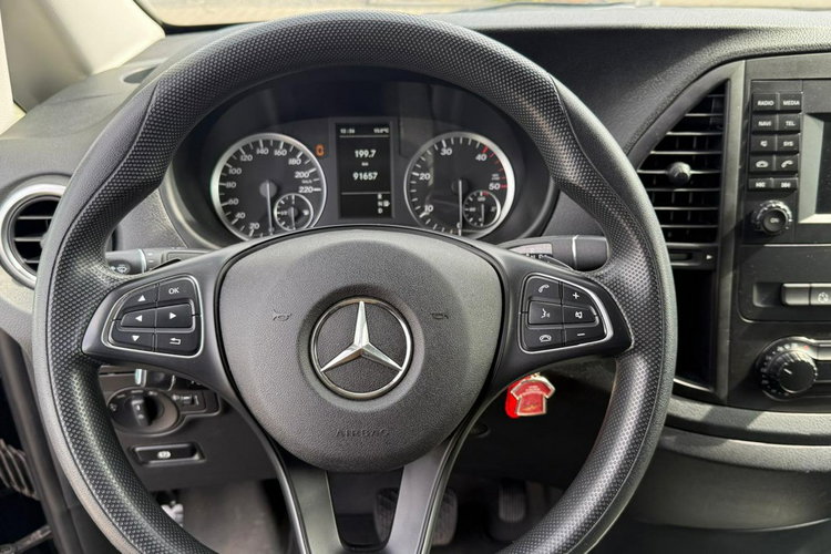 Mercedes Vito DŁUGI / KLIMATRONIC / 90 tys km / AUTOMAT / 2.2-165KM / GWARANCJA zdjęcie 8