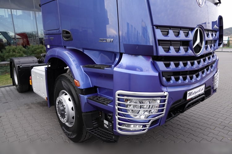 Mercedes AROCS 2051 / 4x4 /  97.000 KM / NISKA KABINA / WYSOKO ZAWIESZONY / EURO 6 / PO KONTRAKCIE SERWISOWYM  zdjęcie 11