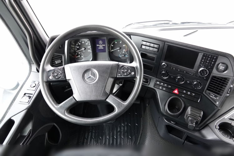 Mercedes AROCS 2051 / 4x4 /  97.000 KM / NISKA KABINA / WYSOKO ZAWIESZONY / EURO 6 / PO KONTRAKCIE SERWISOWYM  zdjęcie 32