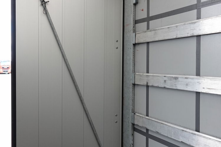 Schmitz -CARGOBULL / FIRANKA / STANDARD / OŚ PODNOSZONA / KOSZ NA PALETY  zdjęcie 20