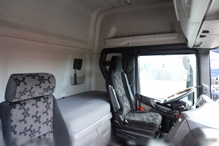 Scania R 450 / RETARDER / HYDRAULIKA  / PRZÓD NA PODUSZKACH / PO KONTRAKCIE SERWISOWYM zdjęcie 35