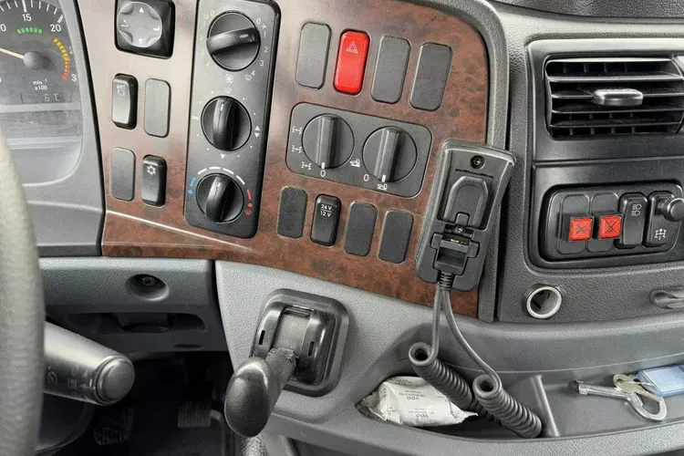Mercedes AXOR 1829 4x4 Zwyżka RUTHMANN STEIGER T270S16 Podnośnik Koszowy zdjęcie 32