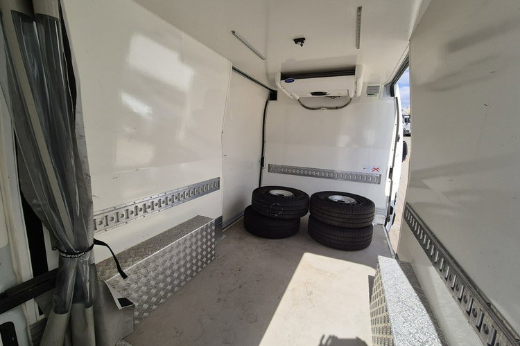 Master Renault Master 2.3 dCi 170KM /CHŁODNIA /IZOTERMA /WINDA SKŁADANA 600KG zdjęcie 30