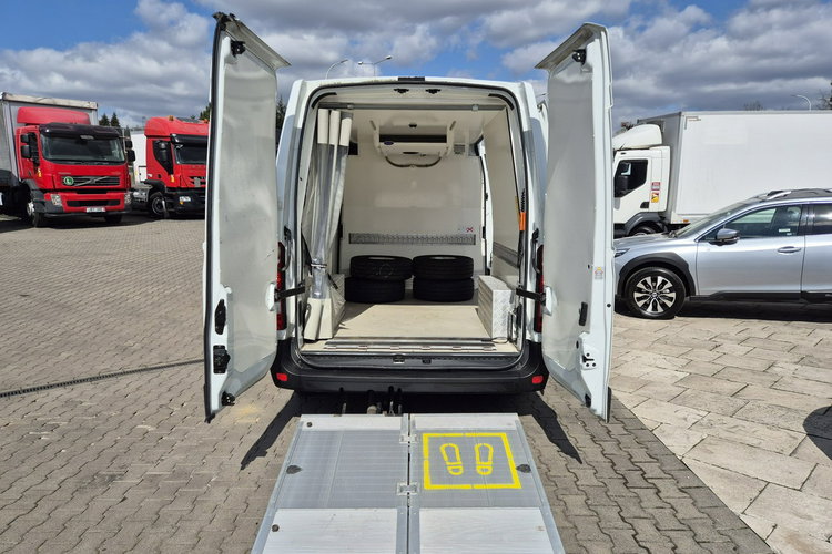 Master Renault Master 2.3 dCi 170KM /CHŁODNIA /IZOTERMA /WINDA SKŁADANA 600KG zdjęcie 31