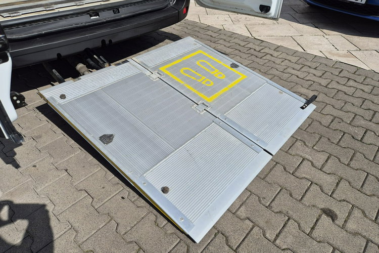 Master Renault Master 2.3 dCi 170KM /CHŁODNIA /IZOTERMA /WINDA SKŁADANA 600KG zdjęcie 32