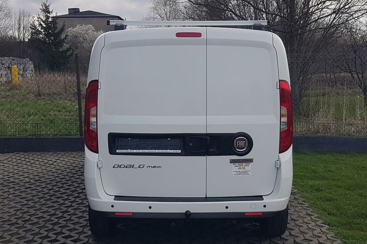 Fiat Doblo MAXI 5 OSÓB DŁUGI KLIMA 6-BIEGÓW KRAJOWY I-WŁAŚCICIEL FAKTURA VAT zdjęcie 16