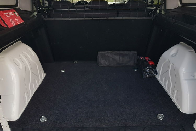 Fiat Doblo MAXI 5 OSÓB DŁUGI KLIMA 6-BIEGÓW KRAJOWY I-WŁAŚCICIEL FAKTURA VAT zdjęcie 18