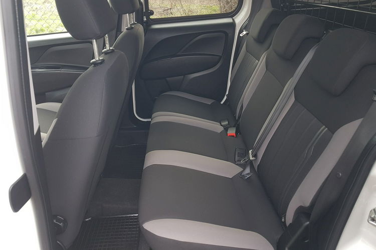 Fiat Doblo MAXI 5 OSÓB DŁUGI KLIMA 6-BIEGÓW KRAJOWY I-WŁAŚCICIEL FAKTURA VAT zdjęcie 34