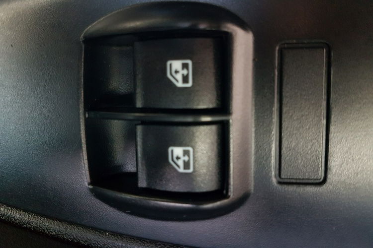 Fiat Doblo MAXI 5 OSÓB DŁUGI KLIMA 6-BIEGÓW KRAJOWY I-WŁAŚCICIEL zdjęcie 9