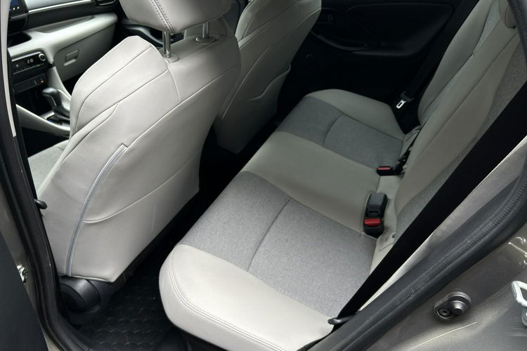 Toyota Yaris 1.5 Hybrid 116KM EXECUTIVE, salon Polska, gwarancja zdjęcie 25