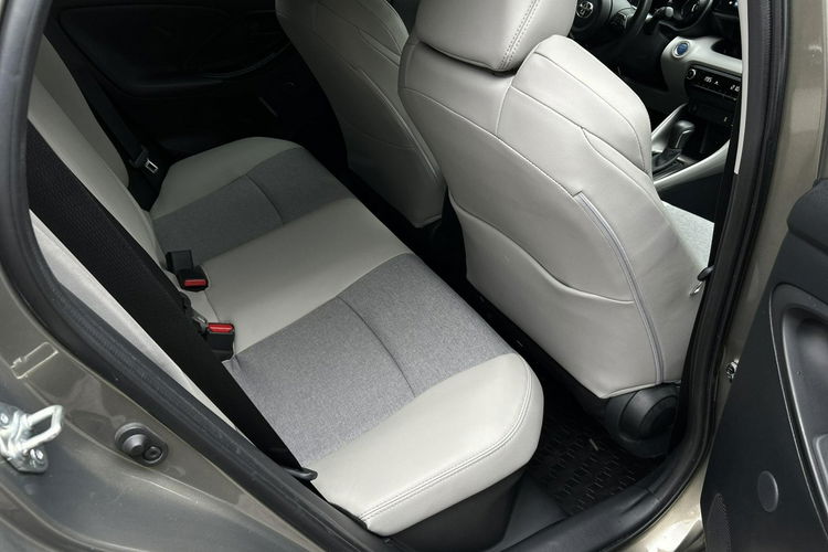 Toyota Yaris 1.5 Hybrid 116KM EXECUTIVE, salon Polska, gwarancja zdjęcie 28