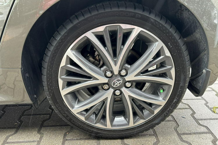 Toyota Yaris 1.5 Hybrid 116KM EXECUTIVE, salon Polska, gwarancja zdjęcie 31