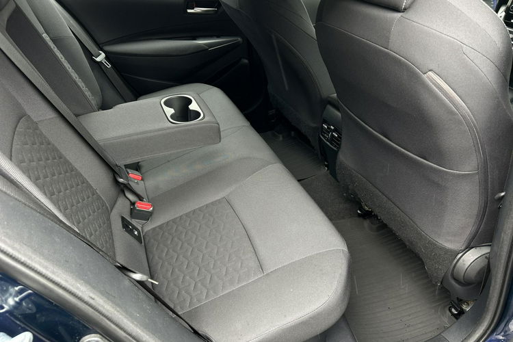 Toyota Corolla 1.8 HYBRID 122KM COMFORT TECH, salon Polska, gwarancja zdjęcie 28