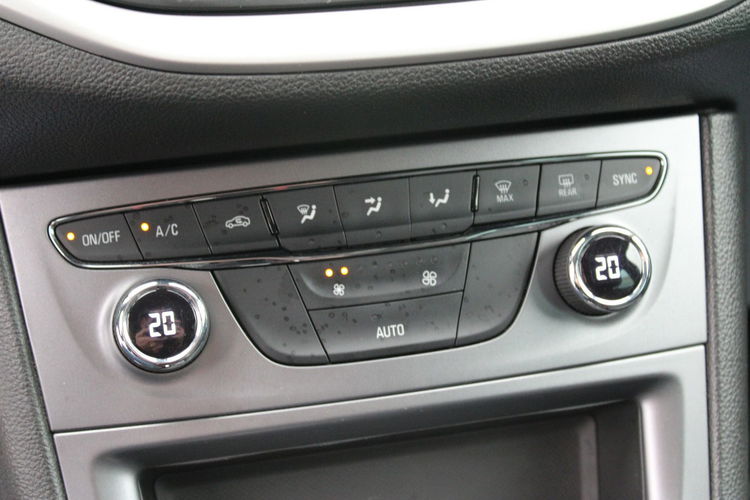 Opel Astra 1.2 145HP Elegance Gwarancja Led zdjęcie 21