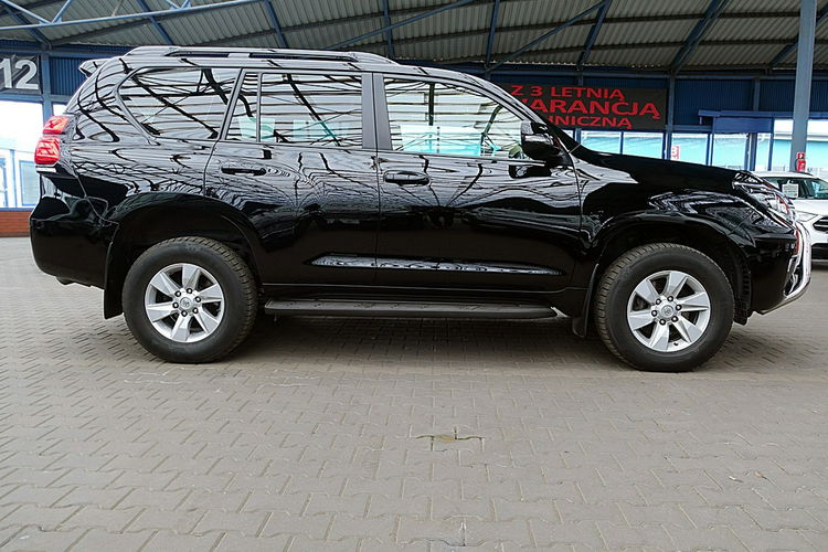 Toyota Land Cruiser 3 Lata GWARANCJA 4x4 Kraj Bezwypadkowy NOWY MODEL Skóra+Led 4x2 zdjęcie 52