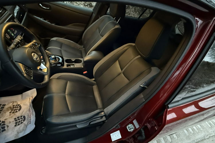 Nissan Leaf 62kwh Tekna + max wersja kamery 360 skóry zamiana 1.r.gwaran zdjęcie 14