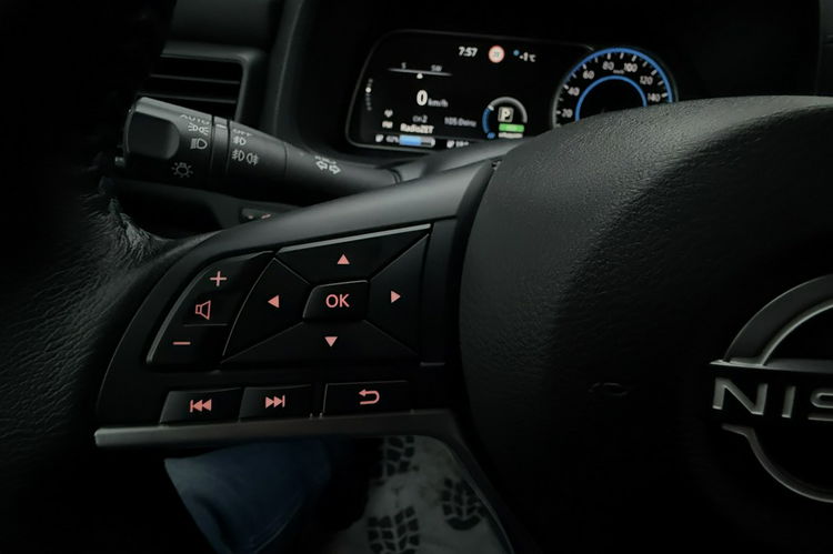 Nissan Leaf 62kwh Tekna + max wersja kamery 360 skóry zamiana 1.r.gwaran zdjęcie 22