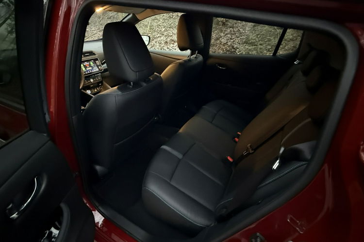 Nissan Leaf 62kwh Tekna + max wersja kamery 360 skóry zamiana 1.r.gwaran zdjęcie 24