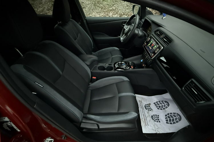 Nissan Leaf 62kwh Tekna + max wersja kamery 360 skóry zamiana 1.r.gwaran zdjęcie 31