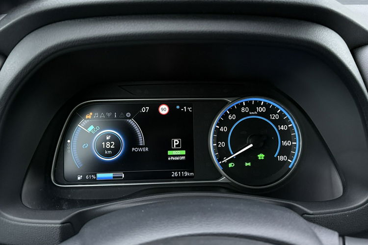 Nissan Leaf 62kwh Tekna + max wersja kamery 360 skóry zamiana 1.r.gwaran zdjęcie 36