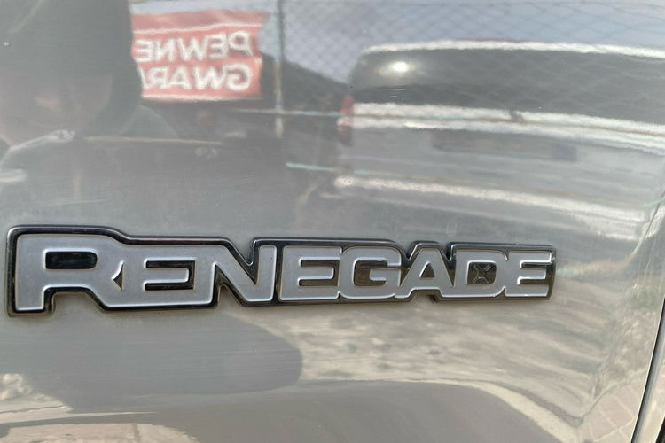 Jeep Renegade 2.4 i automat 4x4 ledy kamera xenon zamiana 1. Rok gwarancji zdjęcie 37