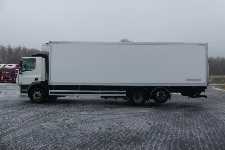 DAF CF 370 / 6x2 / CHŁODNIA 9.40 + WINDA / EURO 6 / CARRIER SUPRA 850 / zdjęcie 4