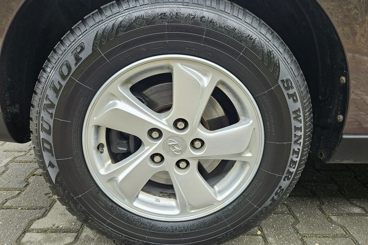 Hyundai ix35 Climatronic / Nawigacja / Podgrzewane fotele / Skóra , itd zdjęcie 16