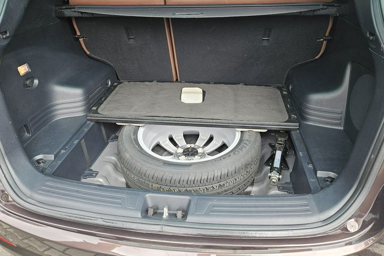 Hyundai ix35 Climatronic / Nawigacja / Podgrzewane fotele / Skóra , itd zdjęcie 18